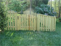 <b>Square Top Spaced Picket Fence with Arched Gate</b>